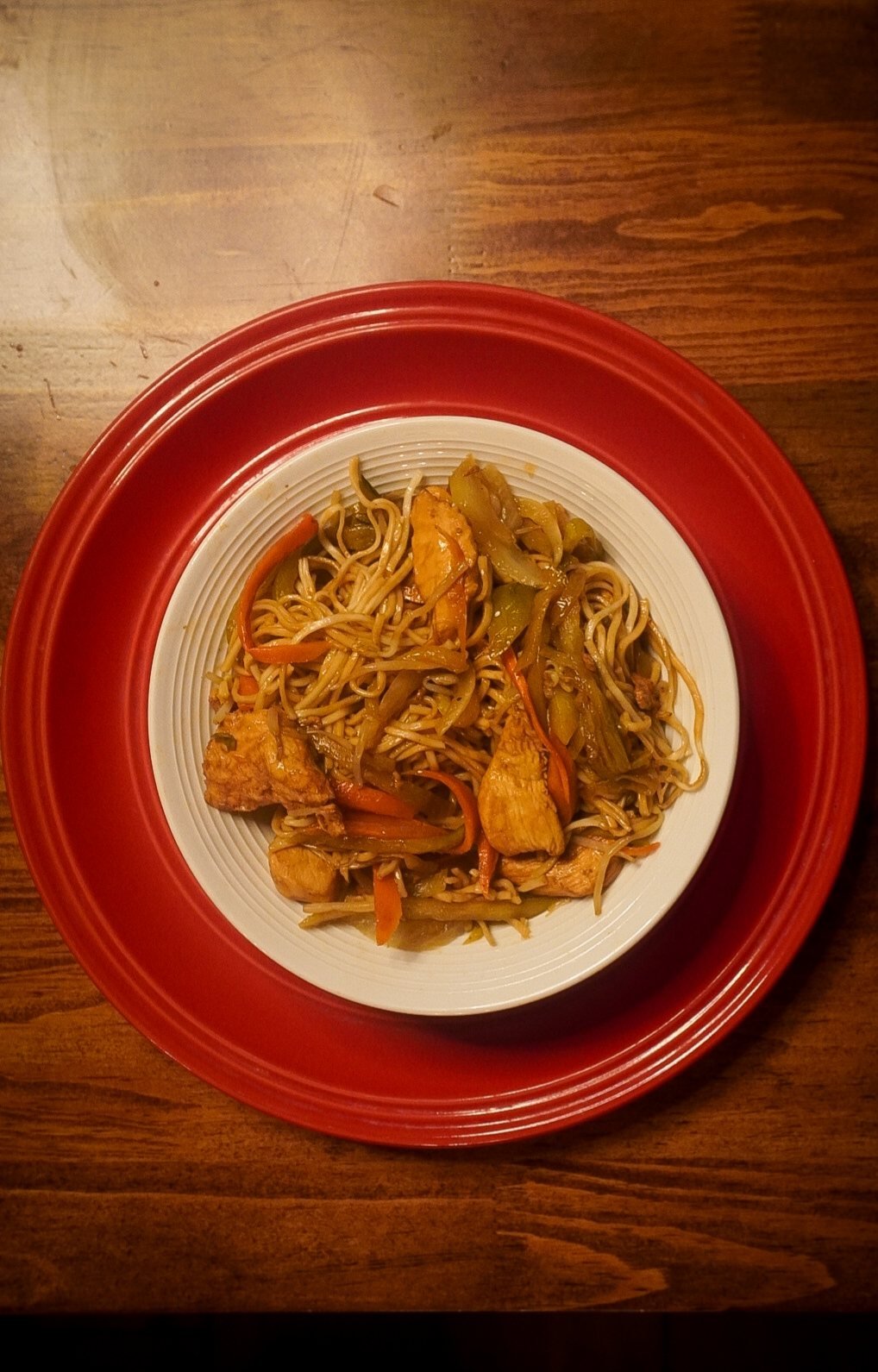 Plato de pasta visto desde arriba